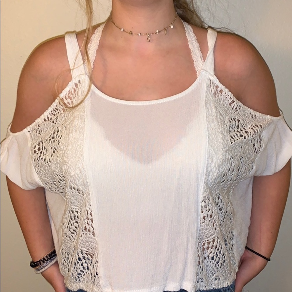 i’m selling a bathing suit cover up